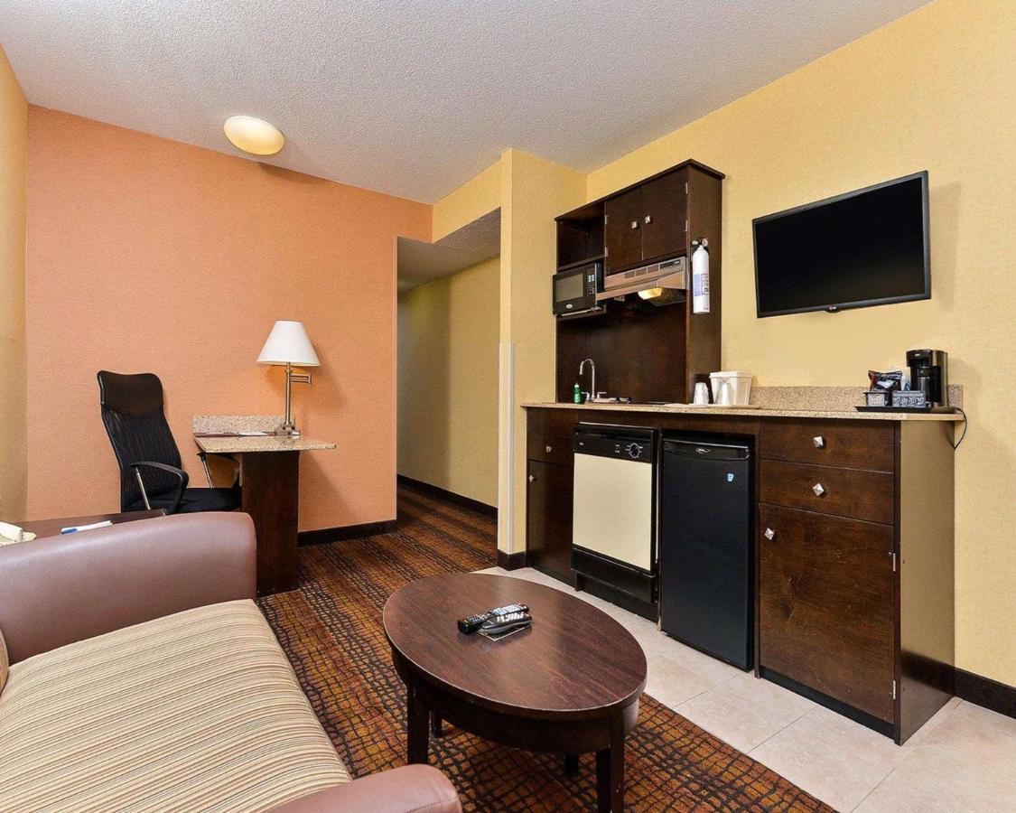 Tinton Falls Inn Esterno foto